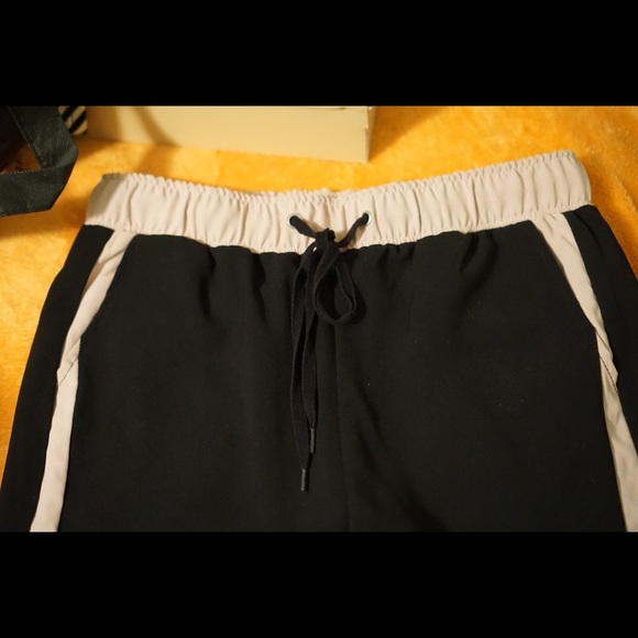 Forever 21 black and blush pink joggers - Picture 2 of 5